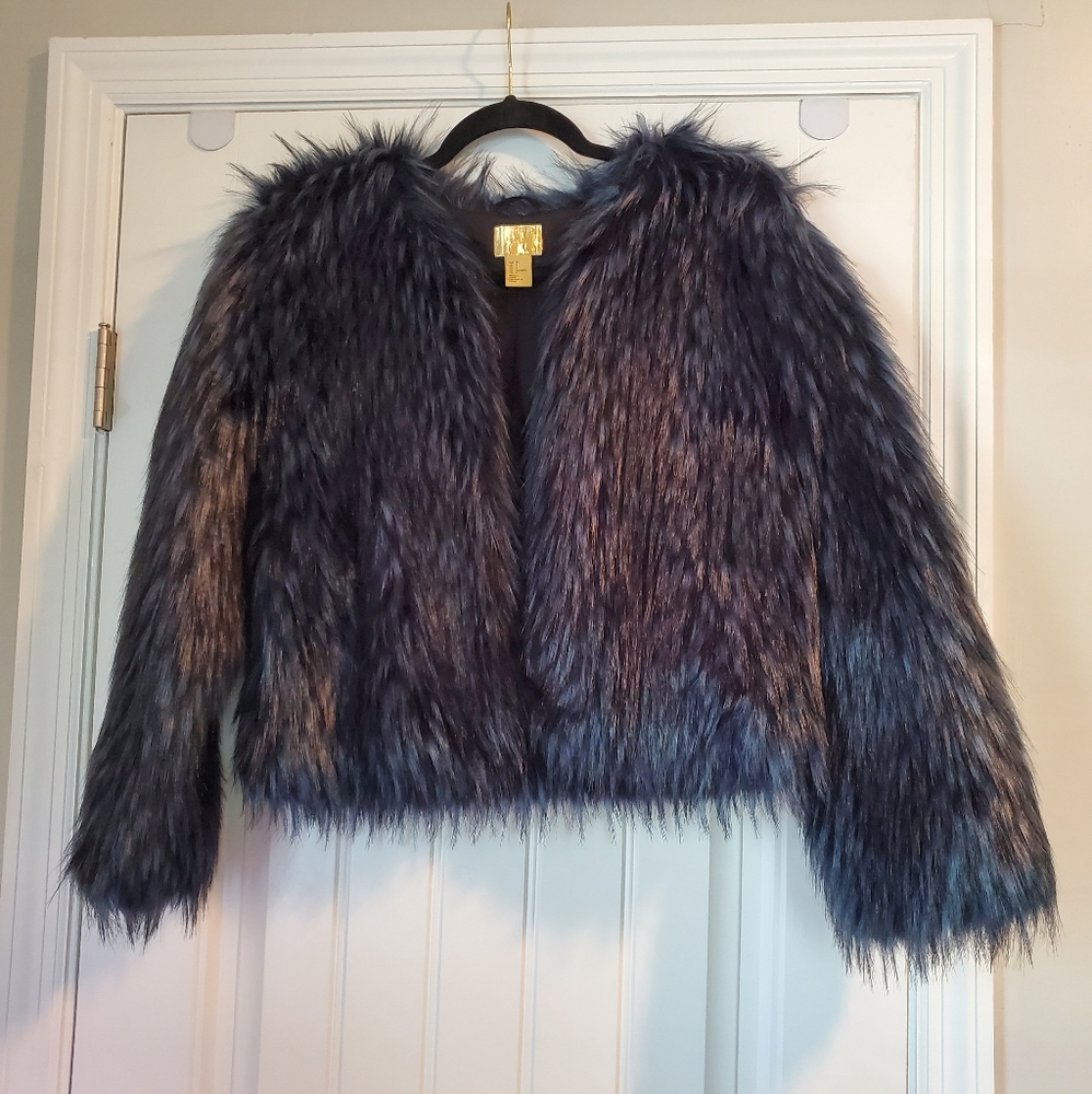 CROPPED FAUX FUR COAT